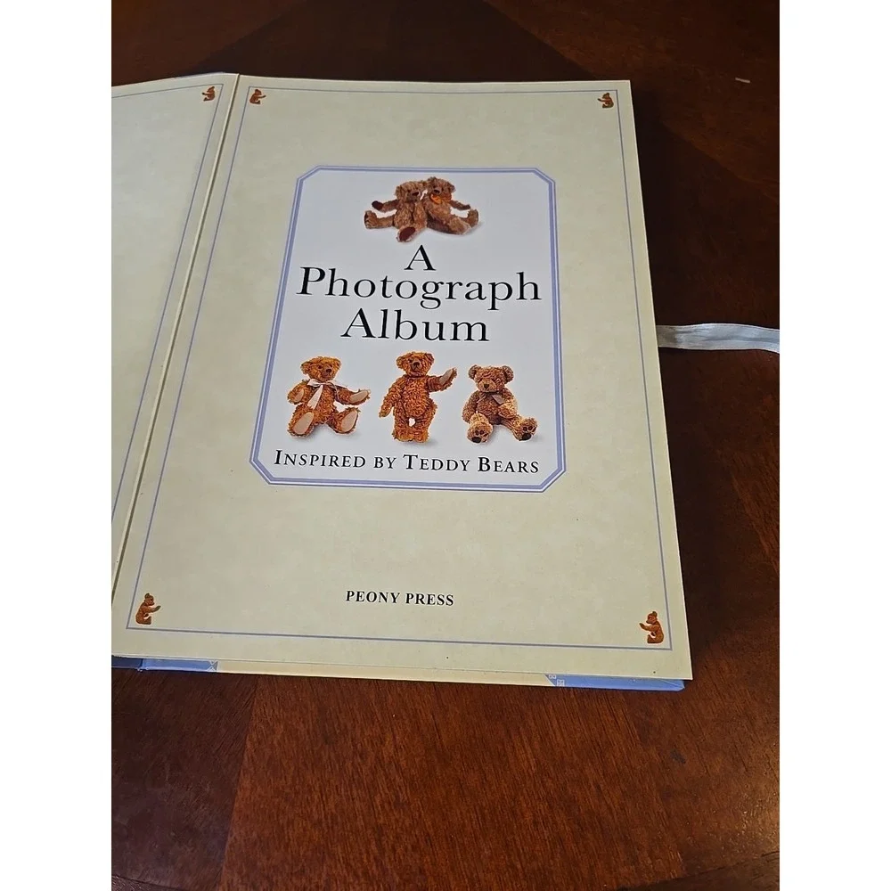 A Photograph Album Inspired By Teddy Bears‎
